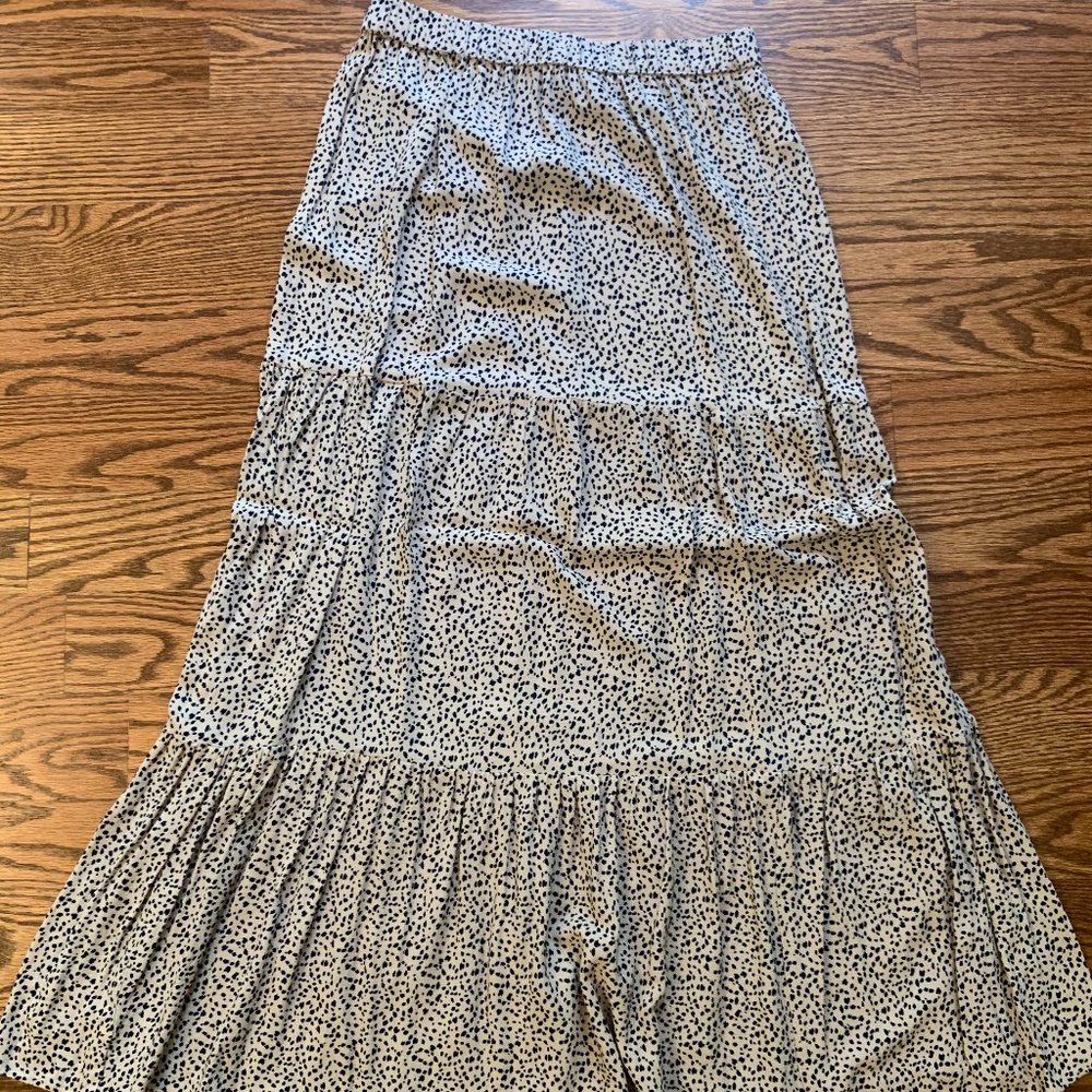 American Eagle Leopard print tiered skirt